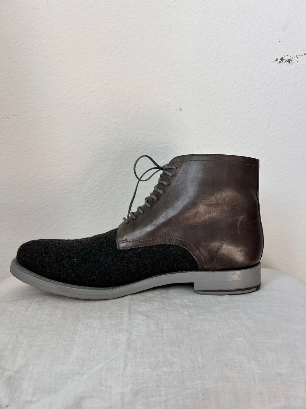 Cole Haan Men’s Roadlots Gray Ankle Boots Size 8.5M Lace-Up Casual Leather Boots